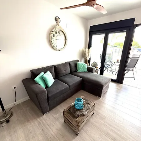 Charming With Panoramic Rooftop Terrace Апартаменты